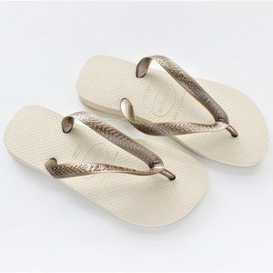 Havianas flip flops Beige Metallic straps Size 5.5